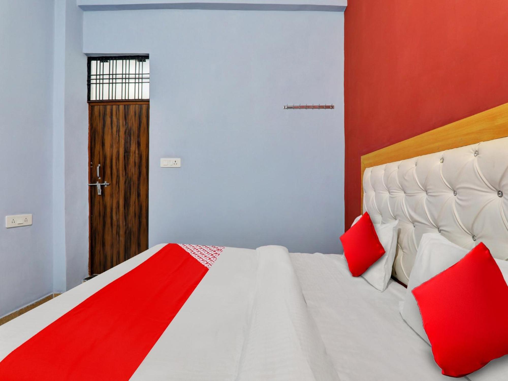 Hotel O Aradhya Galaxy Bhauli Eksteriør billede