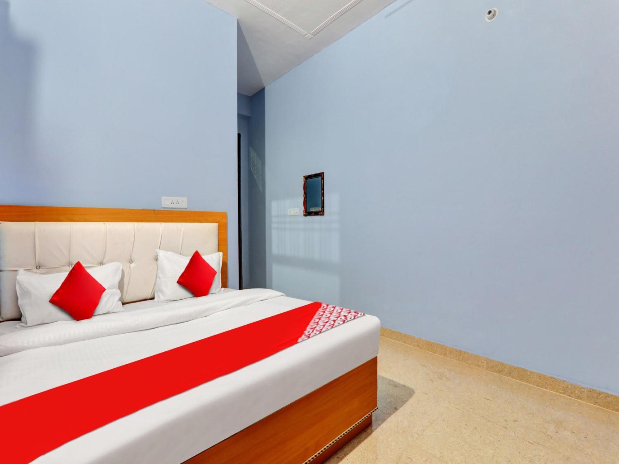 Hotel O Aradhya Galaxy Bhauli Eksteriør billede